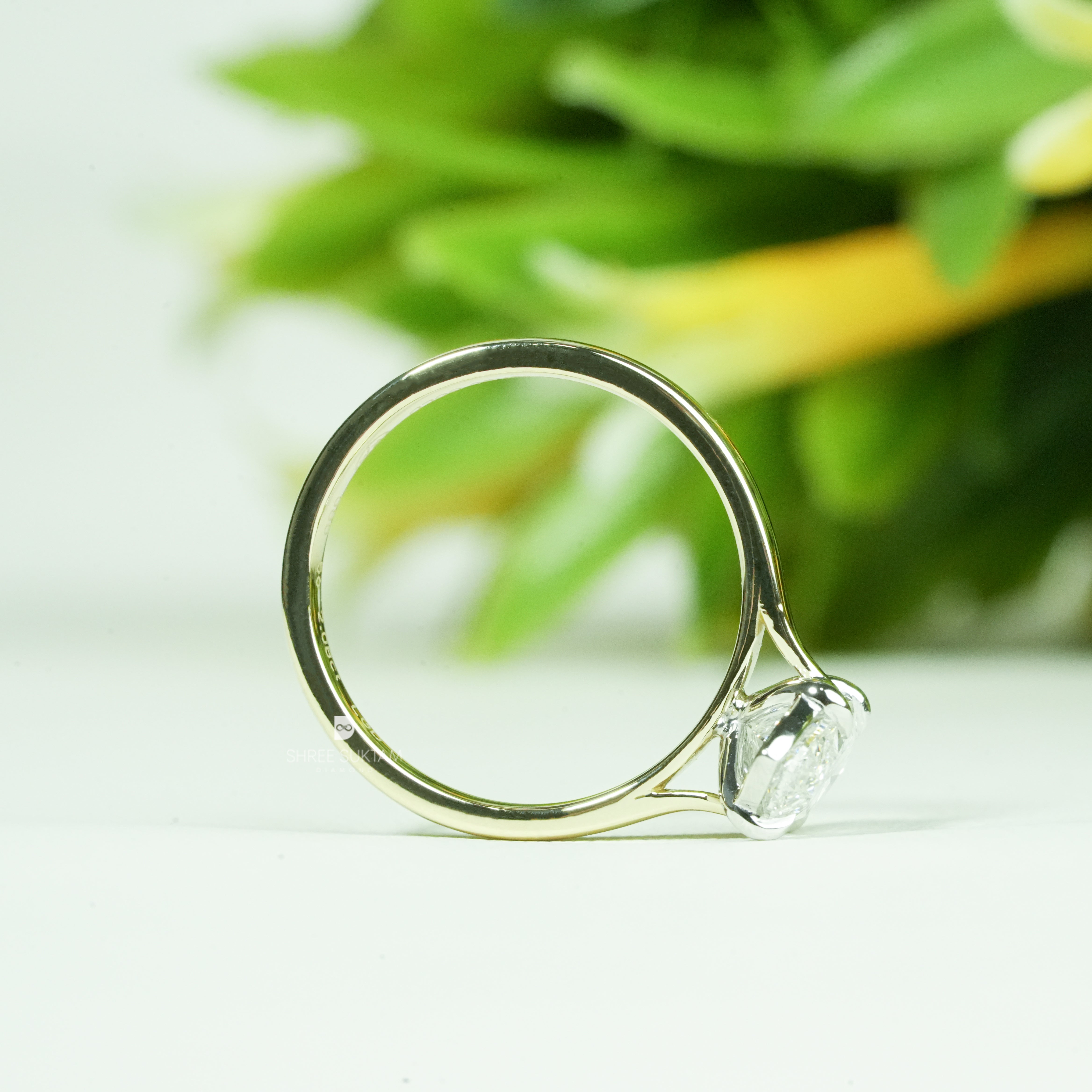 Brilliant Marquise Solitaire Diamond Ring Polished Band Four-Prong Setting Classic Minimalist Engagement Ring