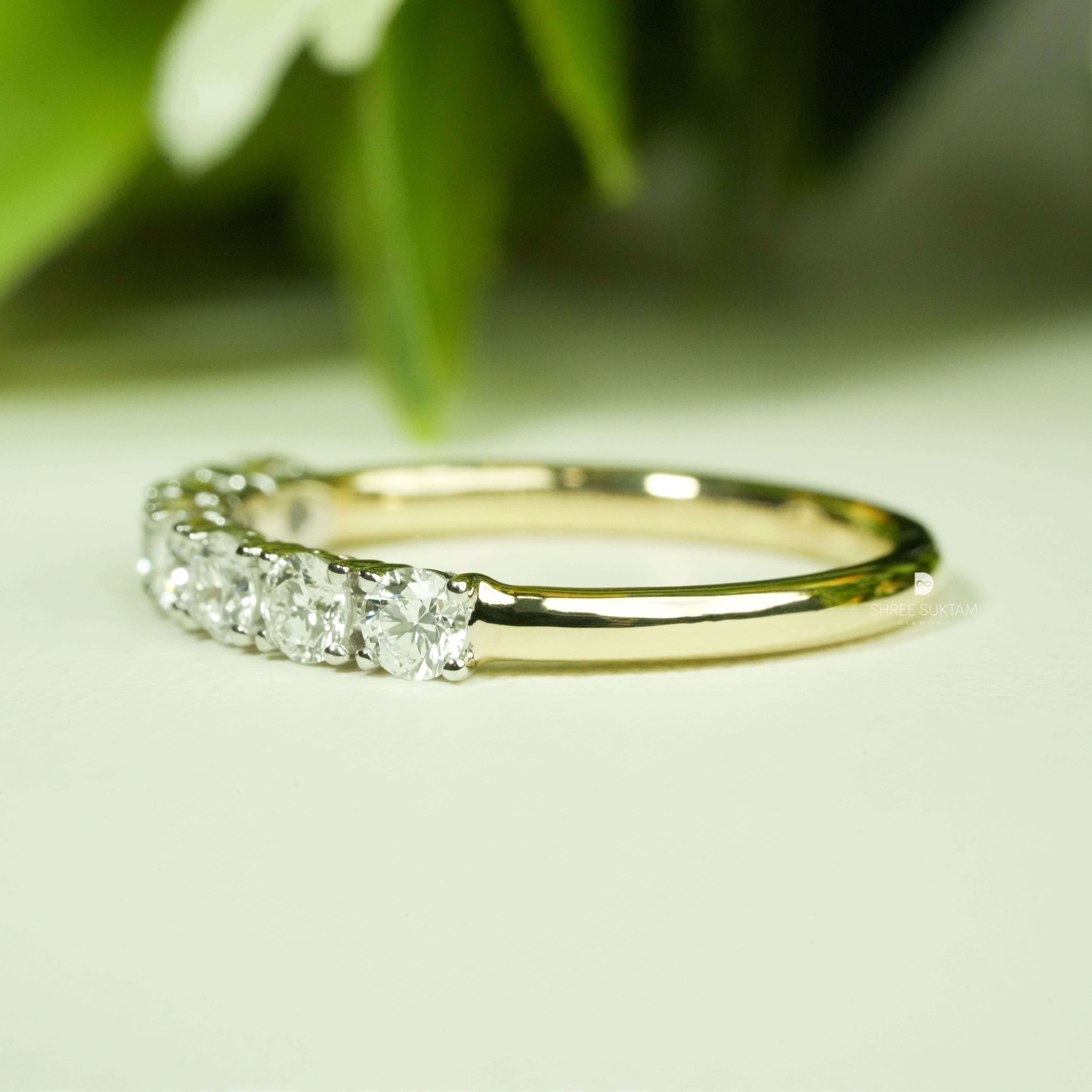 Round Diamond Eternity Band Classic Wedding Anniversary Band