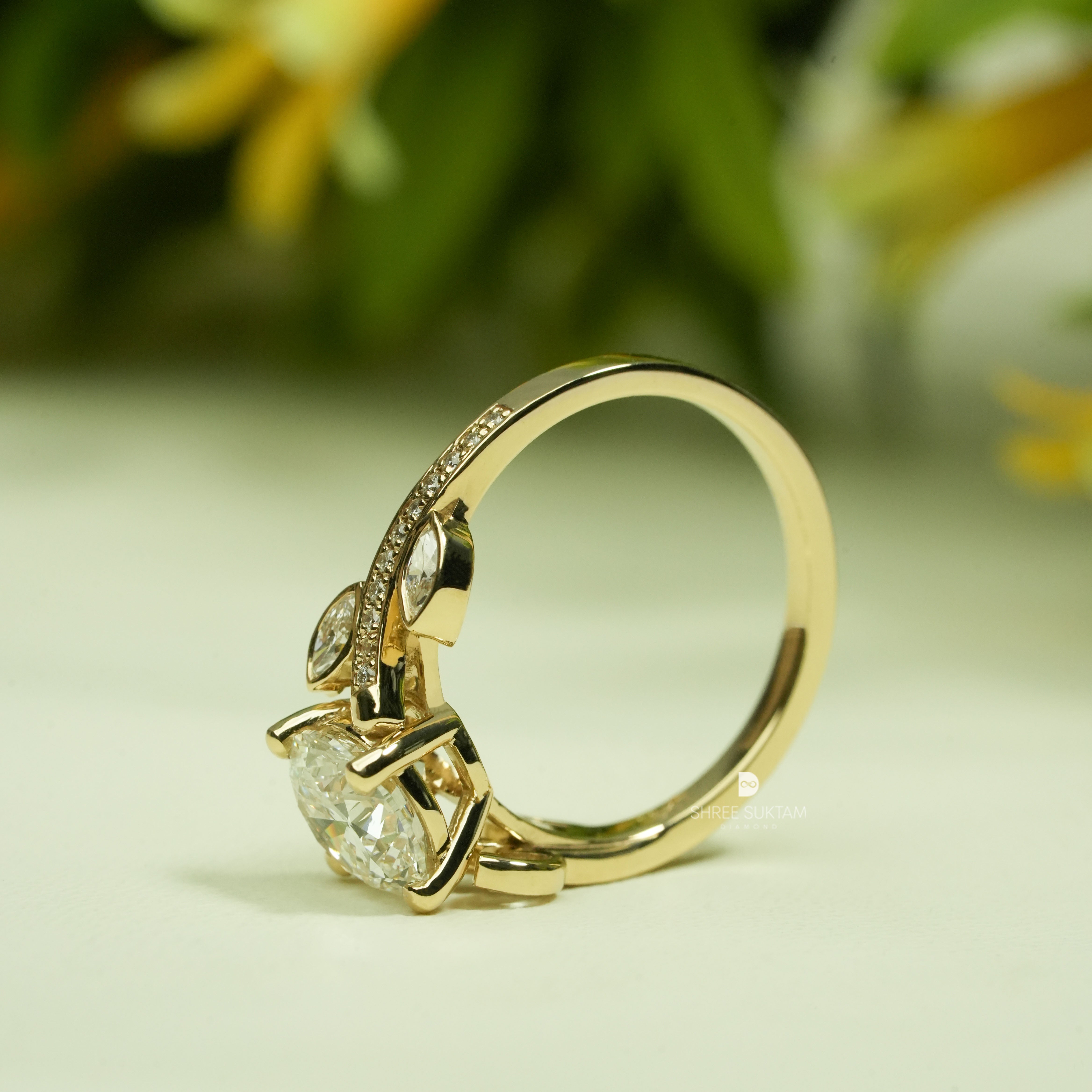 Vintage Style Round Diamond Engagement Ring Floral Lab Grown Diamond Ring