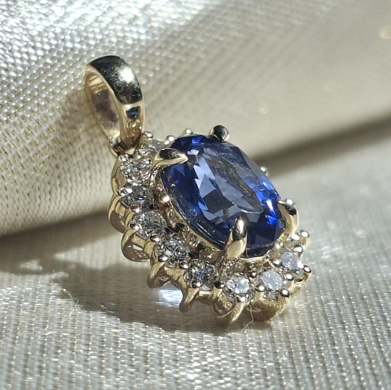 Oval Blue Sapphire Halo Pendant Necklace September Birthstone Gold Sapphire Charm Gift for Her lab grown diamond handmade jewelry
