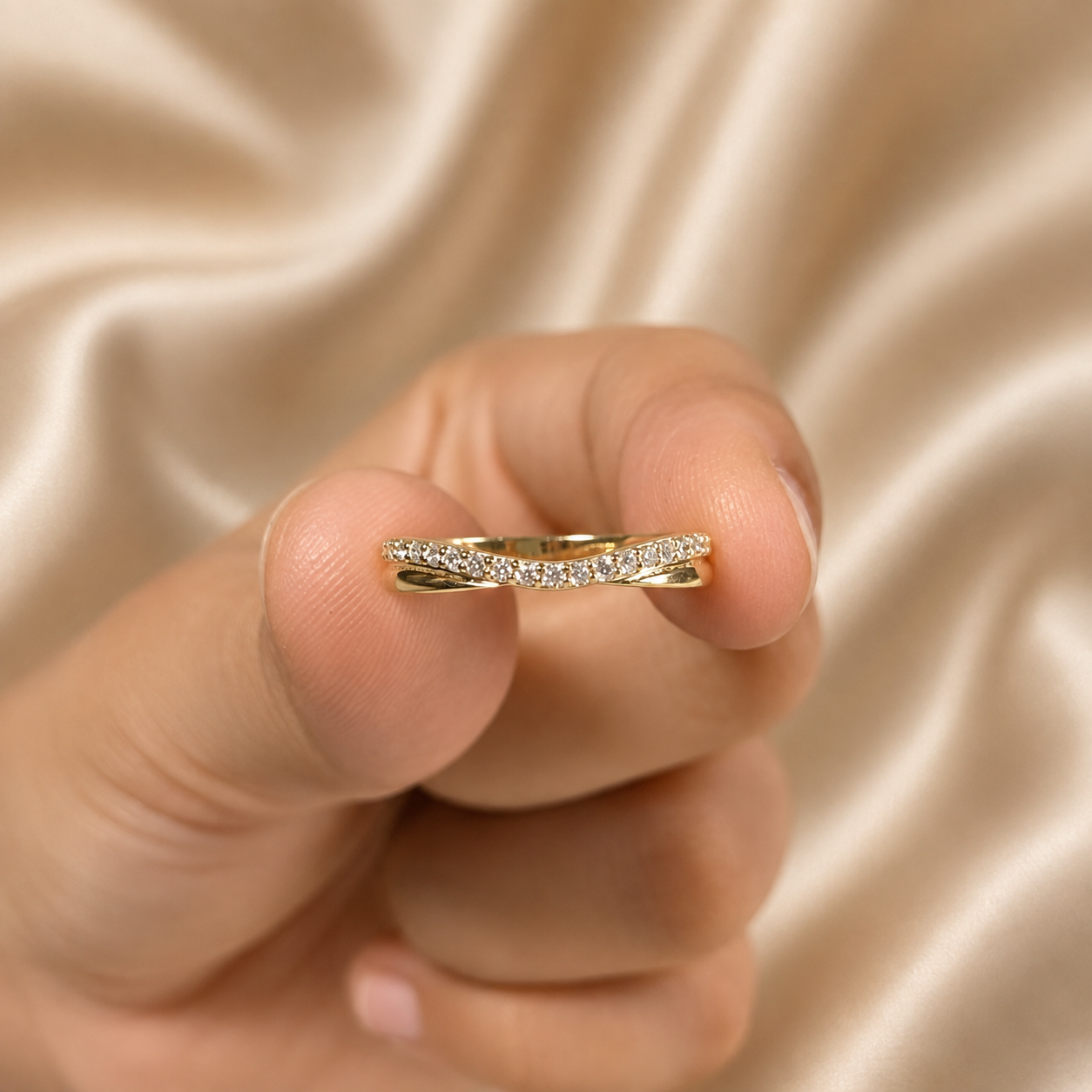 Round Lab Grown Diamond Crossover Band Customized Yellow Gold Curved Band