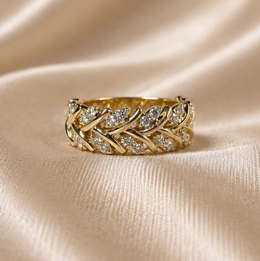 Round Lab Grown Diamond Leaf Ring Wedding Band Nature Inspired Diamond Ring