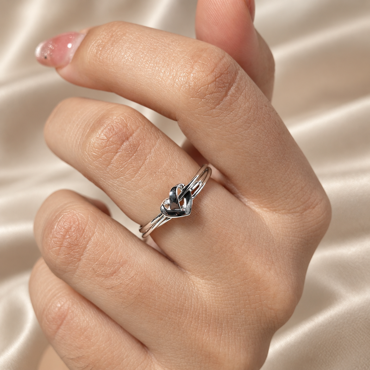Knot Ring Infinity Heart Band Interlocking Classic Minimalist Wedding Band