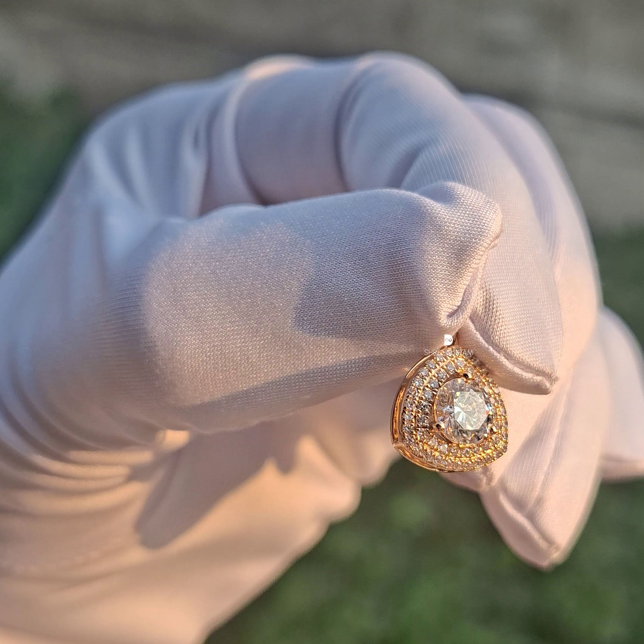 Round Halo Lab Grown Diamond Pendant Handmade Pendant