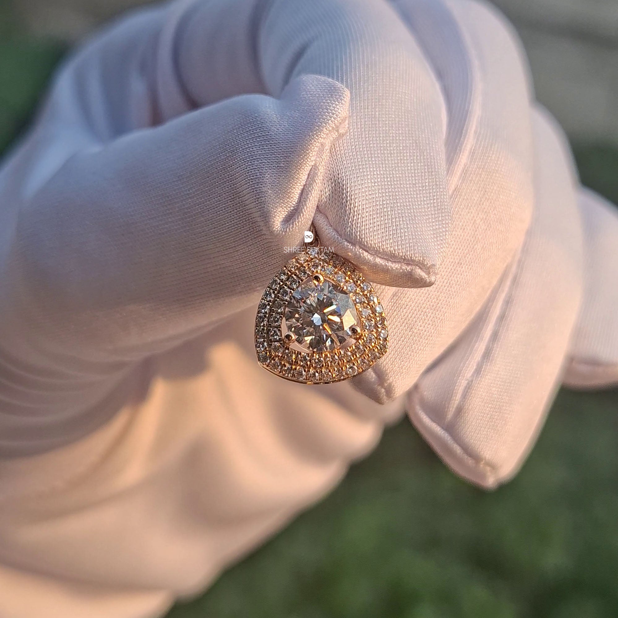 Round Halo Lab Grown Diamond Pendant Handmade Pendant
