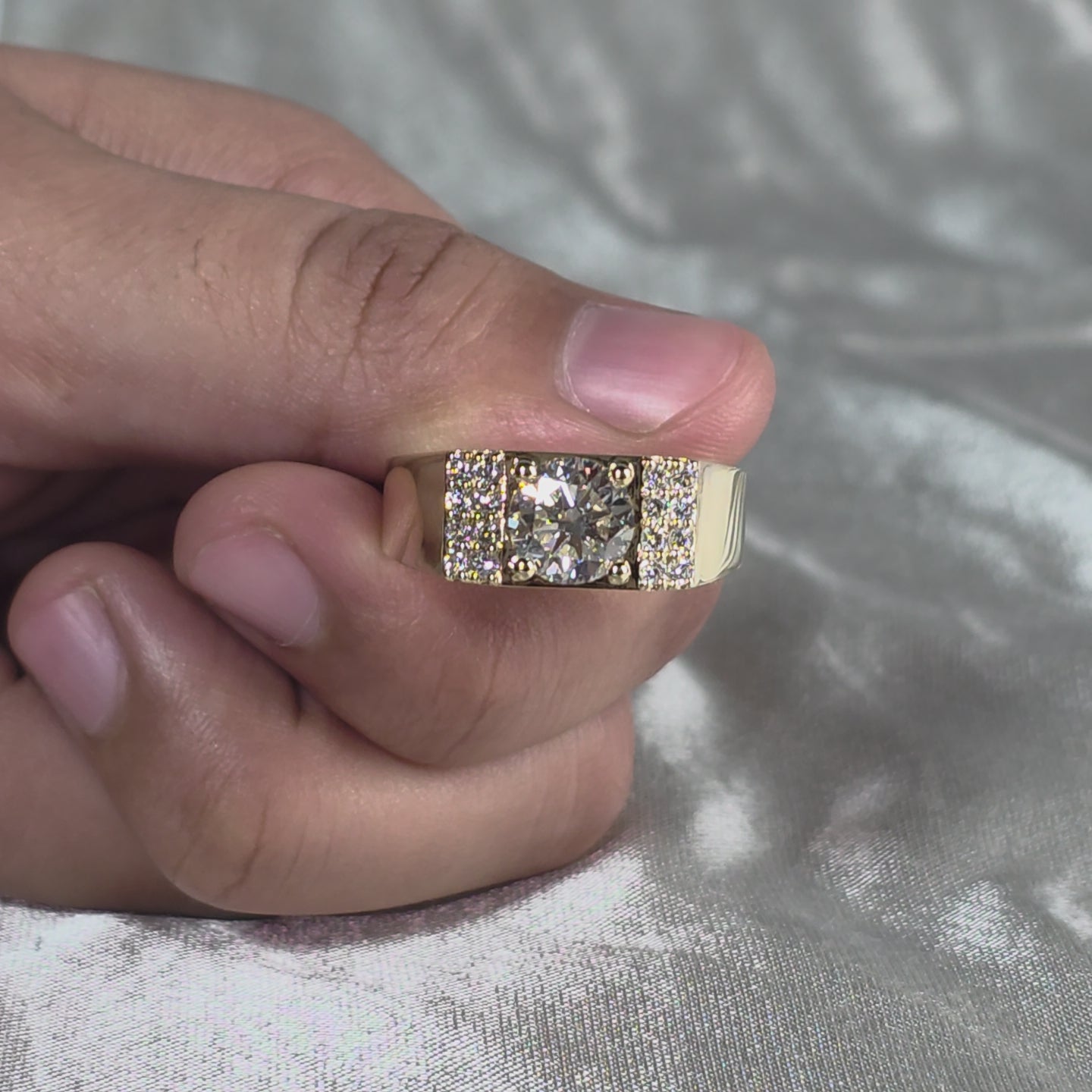 Round Lab Grown Diamond Men's Ring Engagement Ring Wedding Band For Him