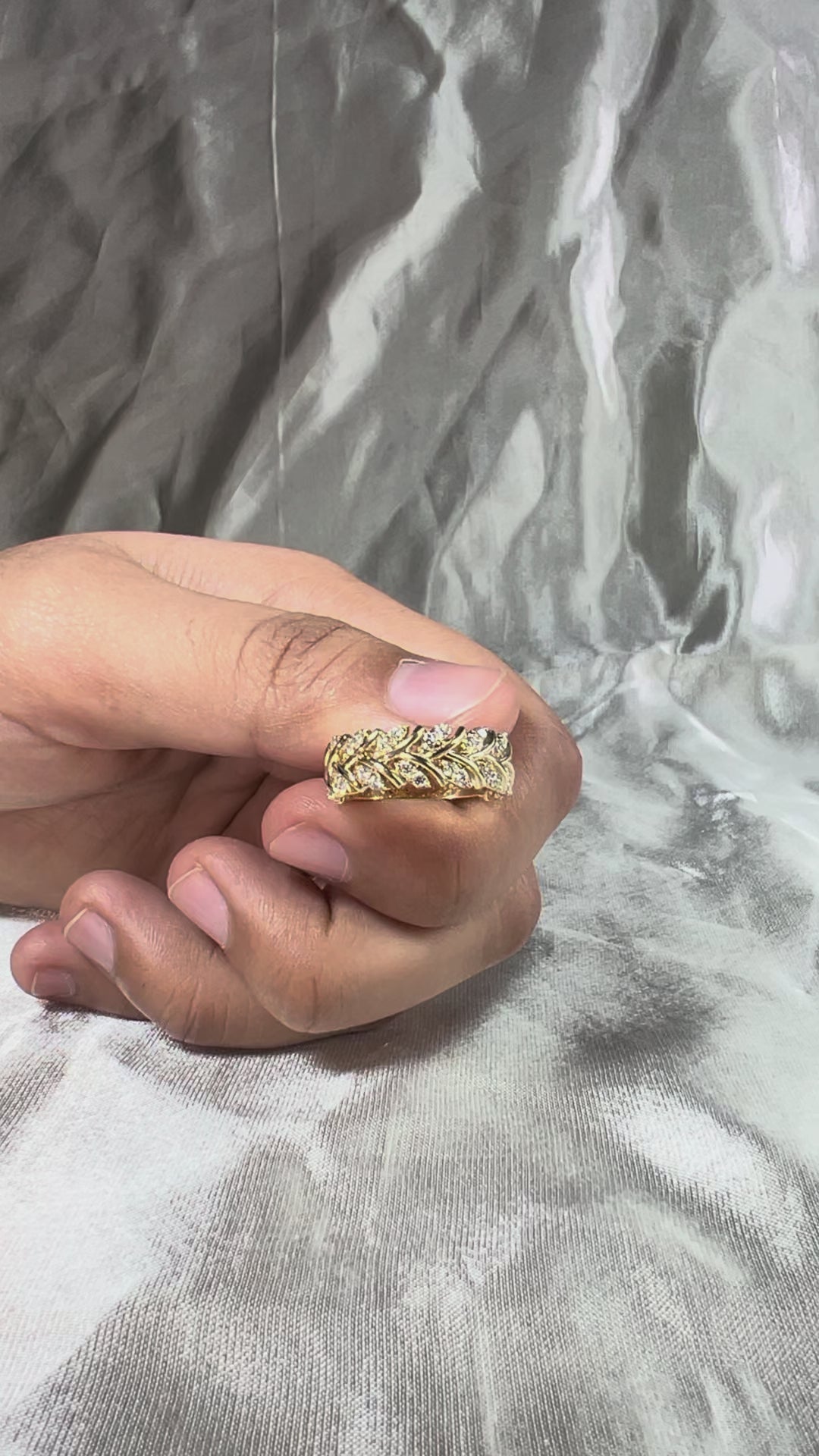 Round Lab Grown Diamond Leaf Ring Wedding Band Nature Inspired Diamond Ring